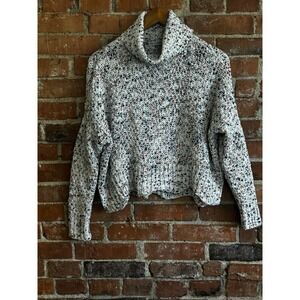 Moon & Madison Women's Cowl Neck Cropped Scalloped Hem‎ Confetti Chenille Top XS